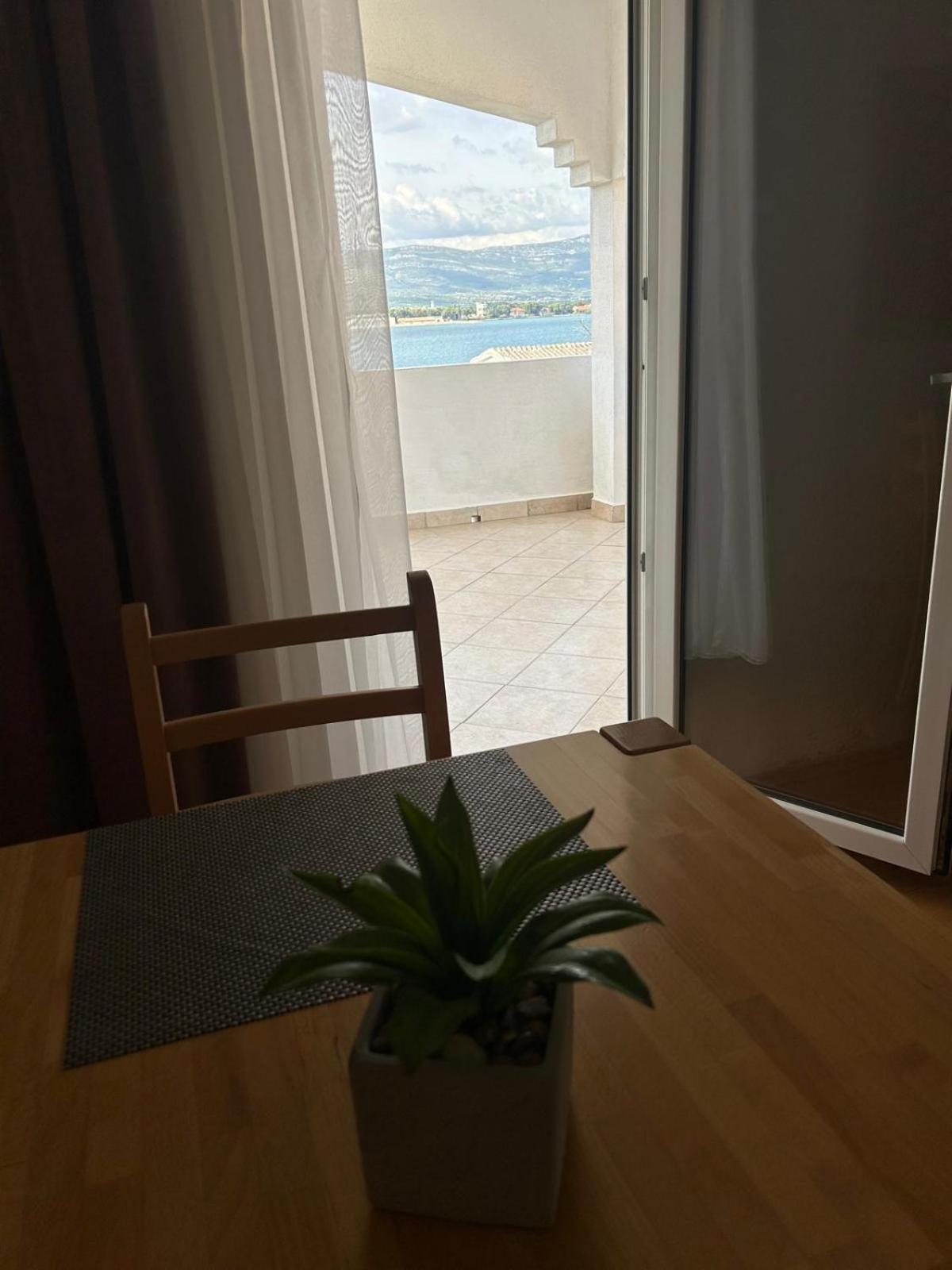 Apartmani Grgic Trogir Exterior foto