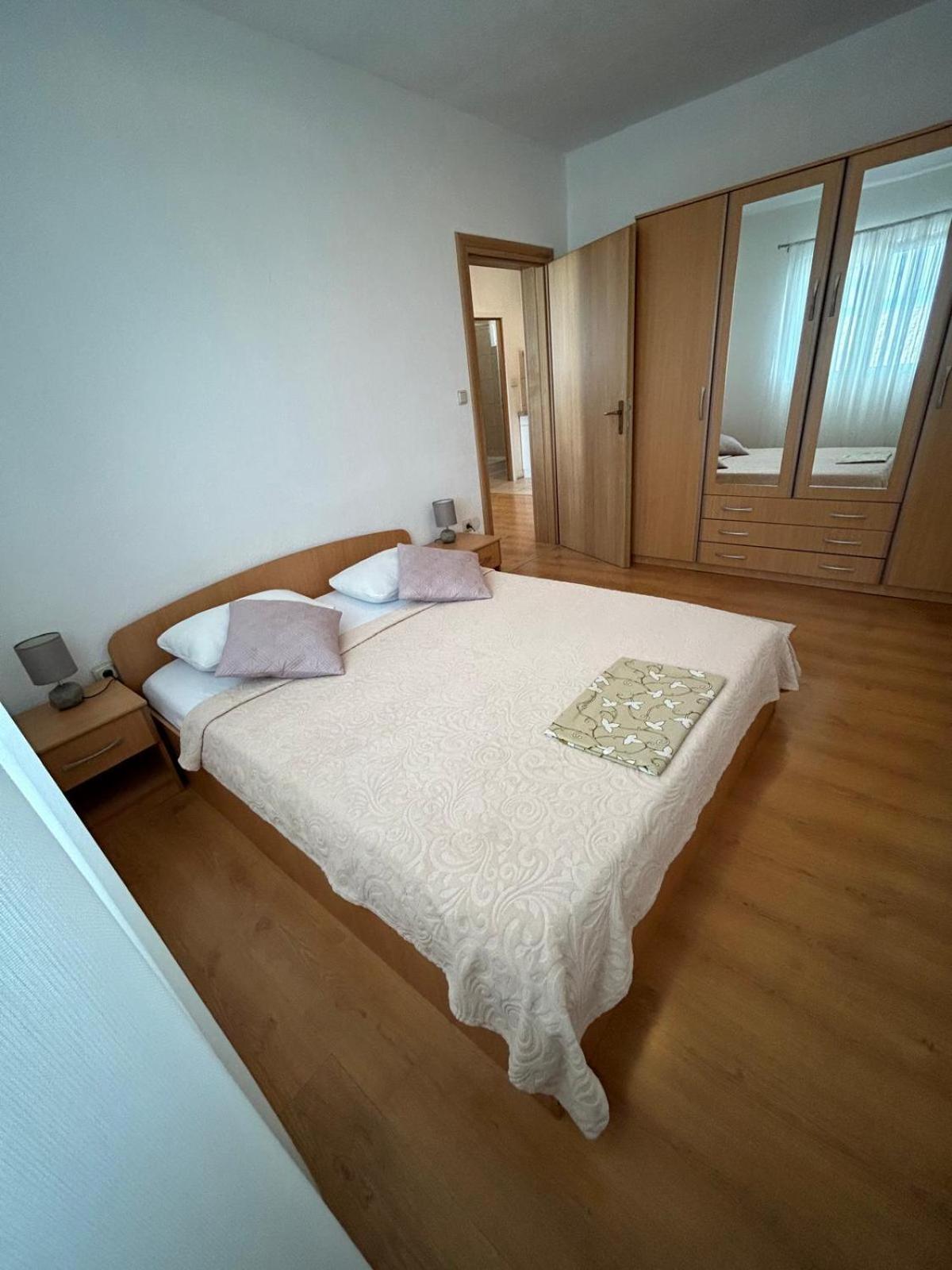 Apartmani Grgic Trogir Exterior foto