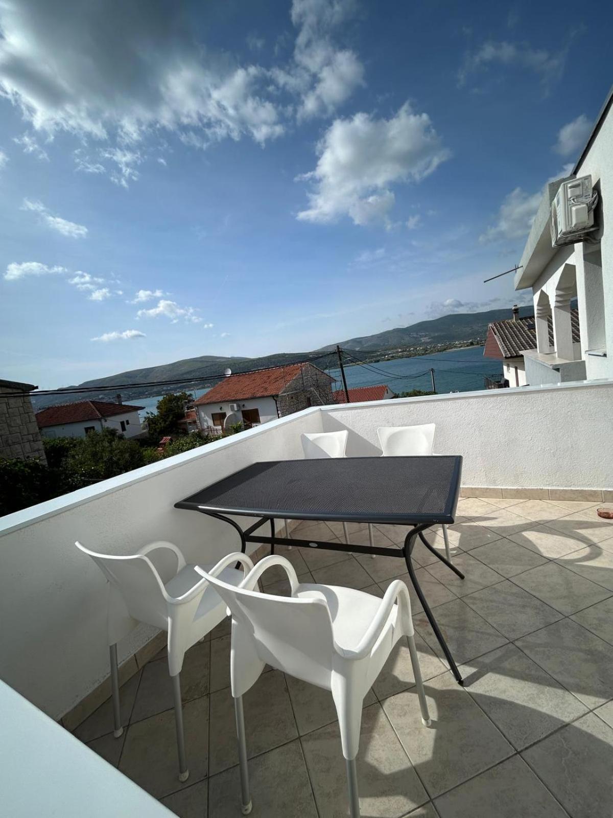 Apartmani Grgic Trogir Exterior foto